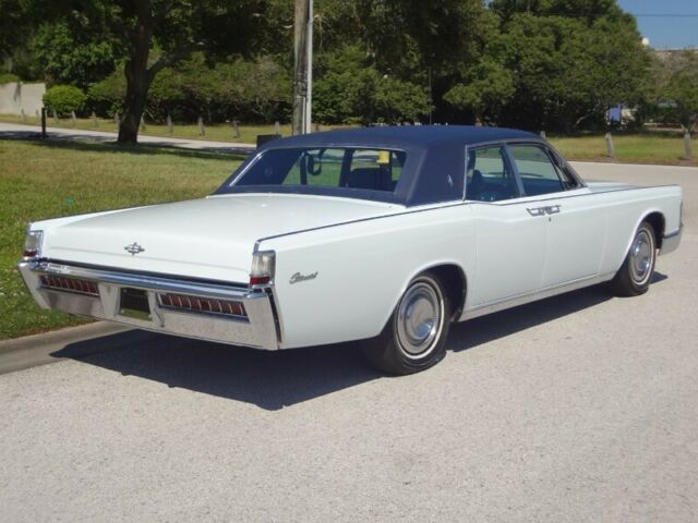 Lincoln Continental 1969 image number 37