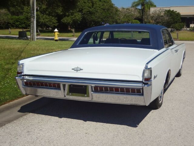 Lincoln Continental 1969 image number 39