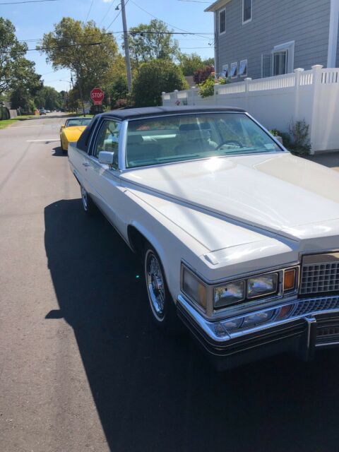 Cadillac DeVille 1979 image number 13