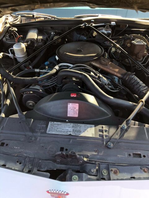 Cadillac DeVille 1979 image number 17