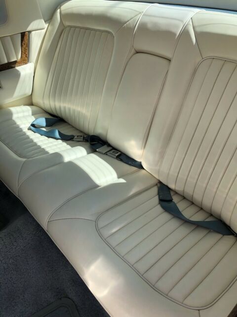 Cadillac DeVille 1979 image number 19