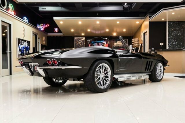 Chevrolet Corvette 1965 image number 12