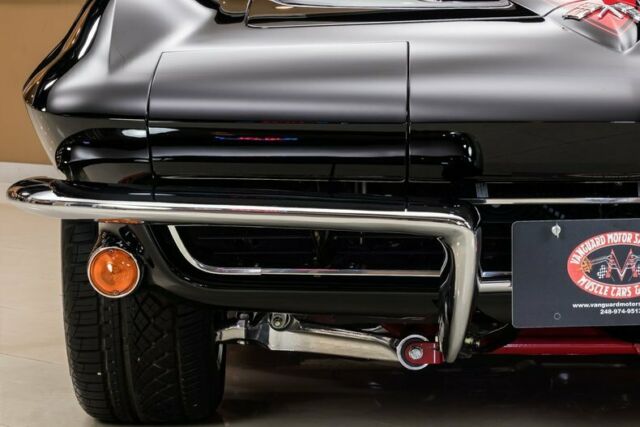 Chevrolet Corvette 1965 image number 21
