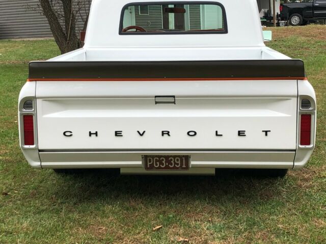 Chevrolet C-10 1967 image number 25