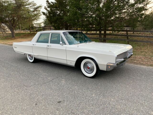 Chrysler Newport 1968 image number 1