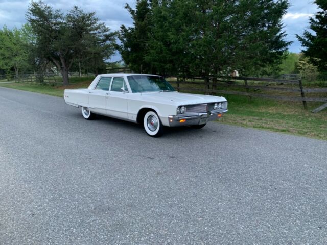 Chrysler Newport 1968 image number 3