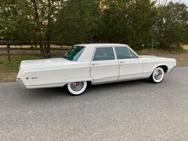Chrysler Newport 1968 image number 5