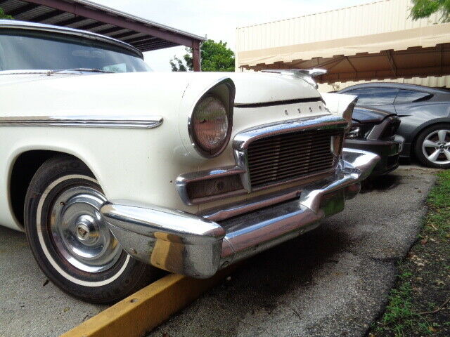 Chrysler New Yorker 1956 image number 1