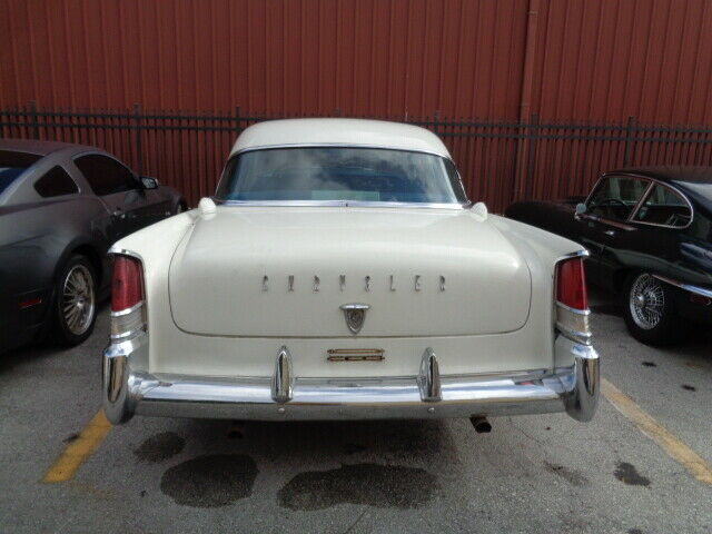 Chrysler New Yorker 1956 image number 3
