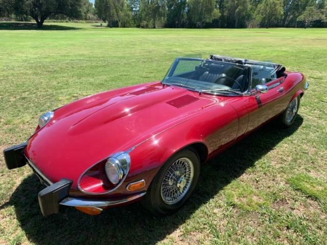Jaguar E-Type 1974 image number 0