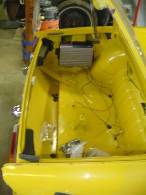 Triumph Spitfire 1977 image number 27