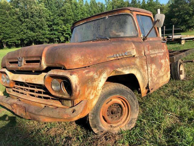 Ford F-250 1960 image number 0