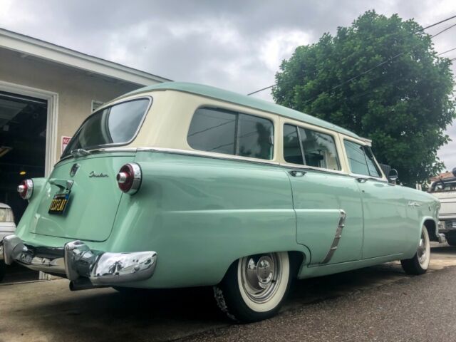 Ford Country Sedan Wagon 1953 image number 3