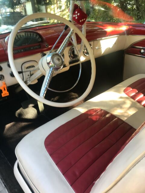 Ford Crown Victoria 1955 image number 10