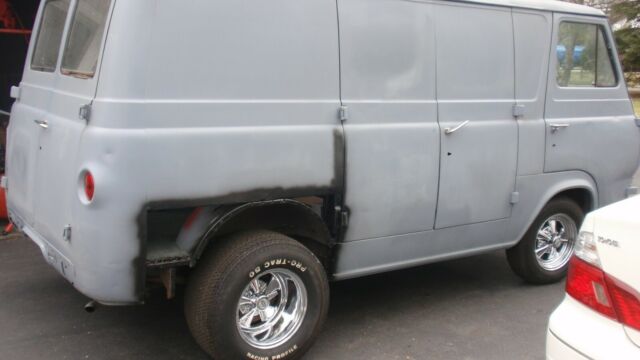 Ford E-Series Van 1967 image number 30