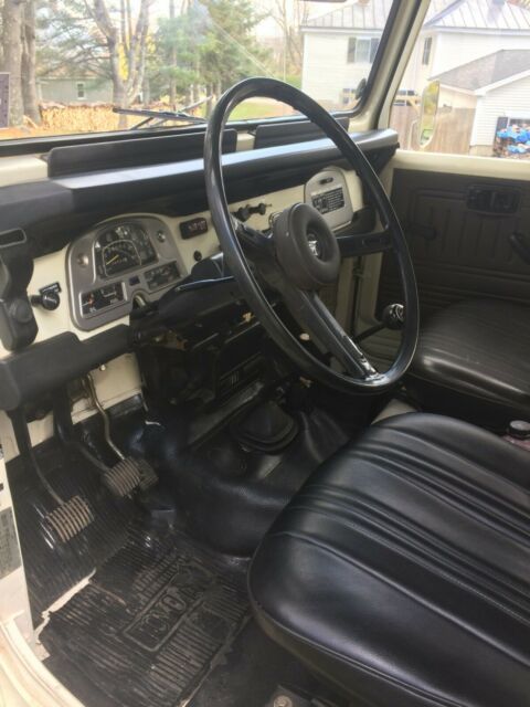 Toyota Land Cruiser 1978 image number 9