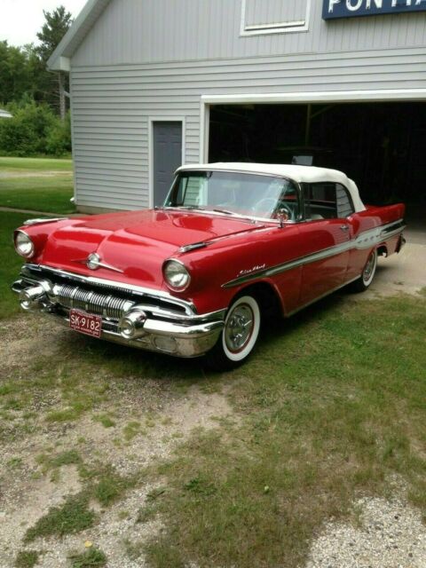 pontiac Star Chief 1957 image number 1