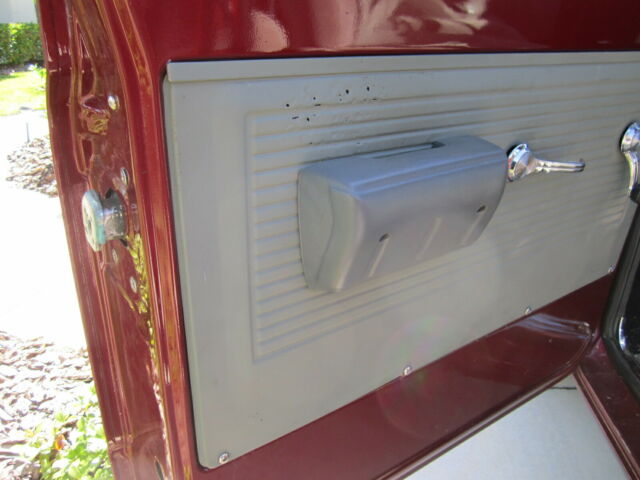 Chevrolet C-10 1967 image number 21