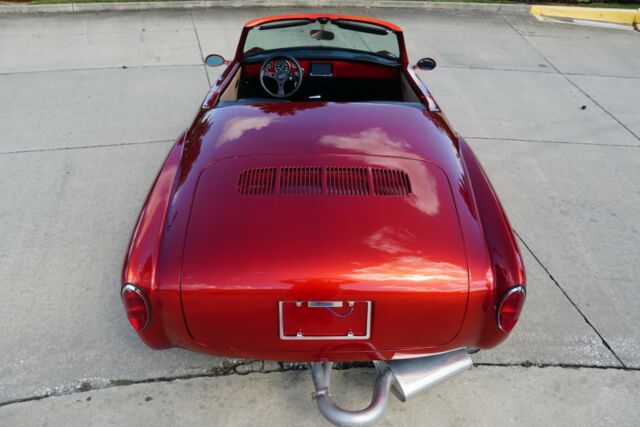Volkswagen Karmann Ghia 1969 image number 14