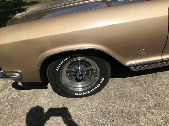 Buick Riviera 1965 image number 27