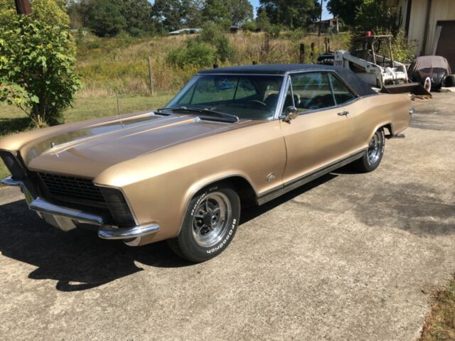 Buick Riviera 1965 image number 4