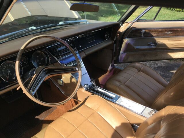 Buick Riviera 1965 image number 8
