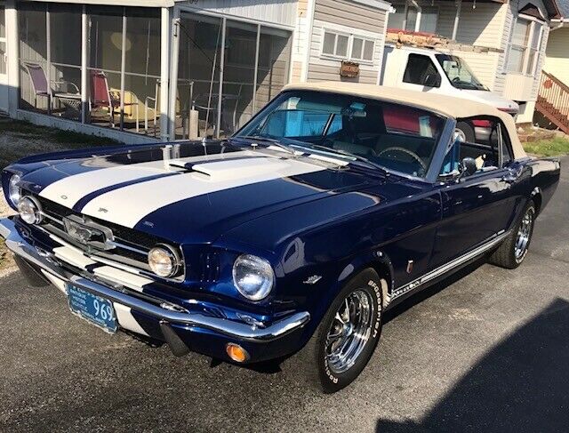 Ford Mustang 1965 image number 1