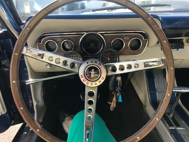 Ford Mustang 1965 image number 23