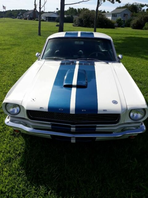 Ford Mustang 1966 image number 14