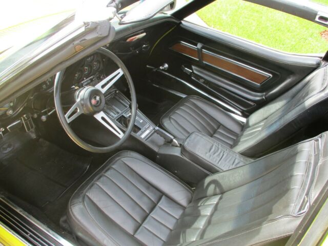 Chevrolet Corvette 1971 image number 16