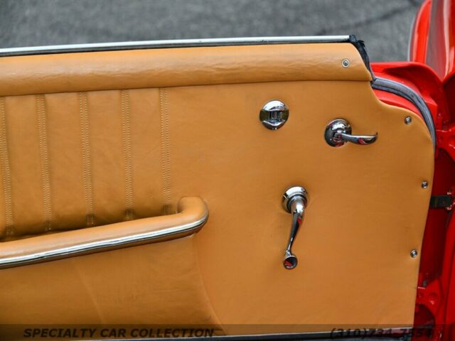 Mercedes-Benz SL-Class 1961 image number 38