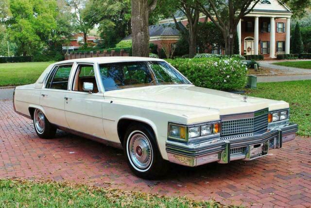 Cadillac Fleetwood 1979 image number 17