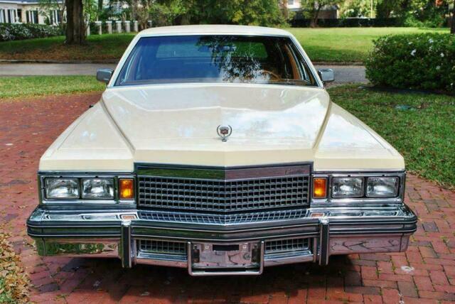 Cadillac Fleetwood 1979 image number 20