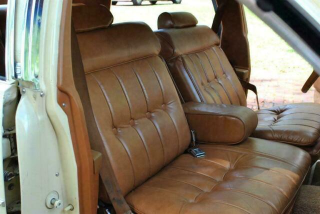 Cadillac Fleetwood 1979 image number 27