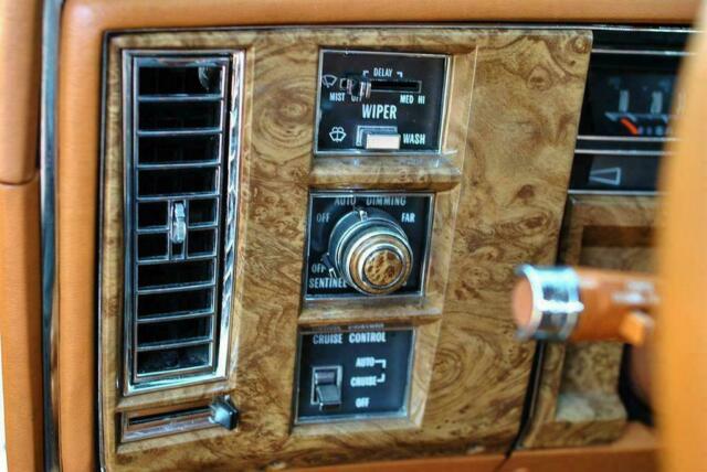 Cadillac Fleetwood 1979 image number 39