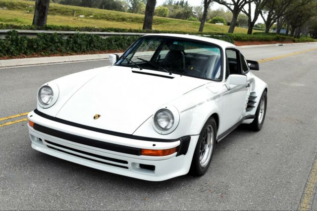 Porsche 930 1976 image number 1