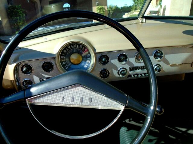 Ford Custom Convertible 1951 image number 22