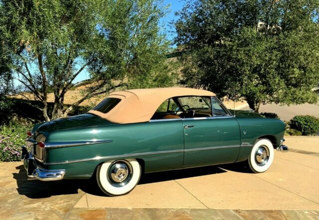 Ford Custom Convertible 1951 image number 41