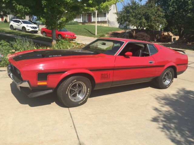 Ford Mustang 1972 image number 3