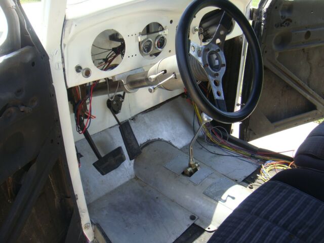 Plymouth Coupe 1935 image number 20