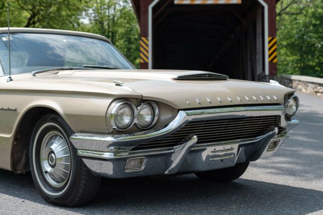 Ford Thunderbird 1964 image number 23