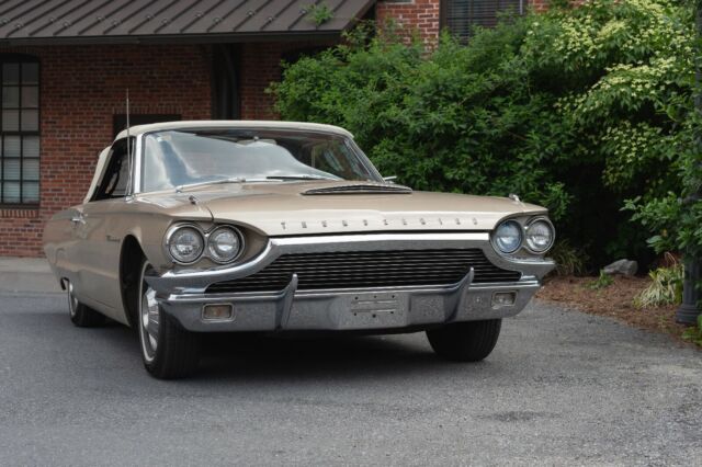 Ford Thunderbird 1964 image number 27