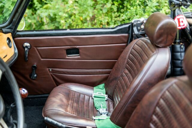 Triumph TR-6 1974 image number 10