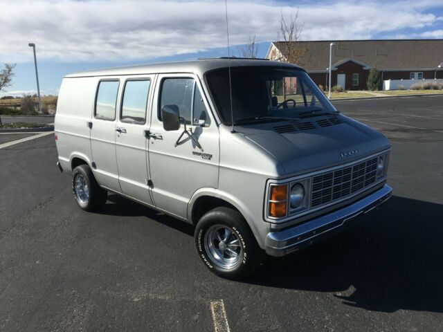 Dodge Ram Van 1979 image number 22