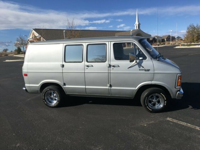 Dodge Ram Van 1979 image number 23