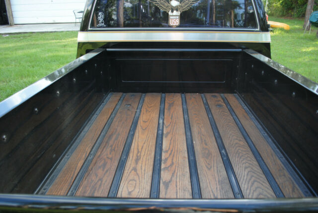 Chevrolet C-10 1977 image number 22