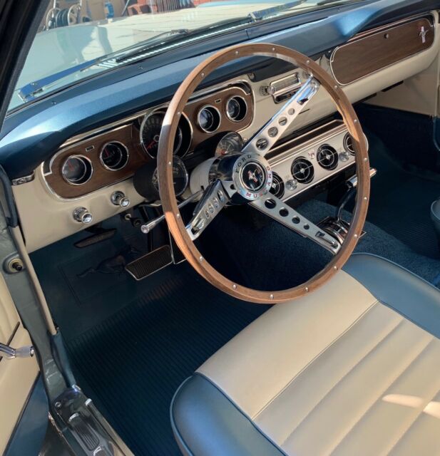 Ford Mustang 1965 image number 4