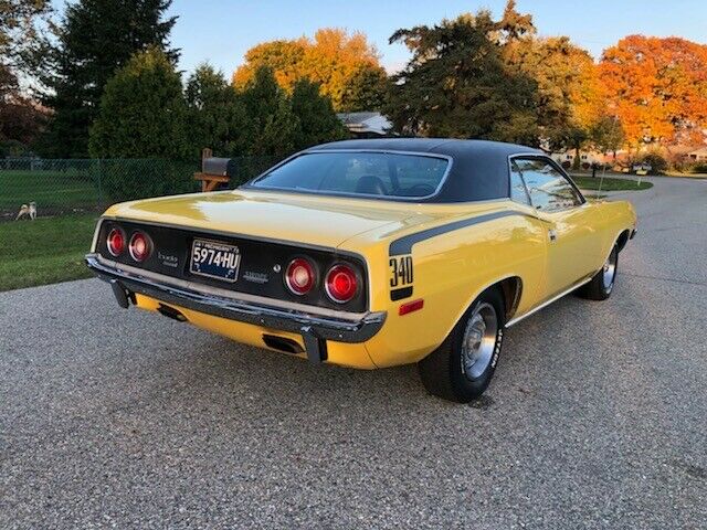 Plymouth Barracuda 1973 image number 1