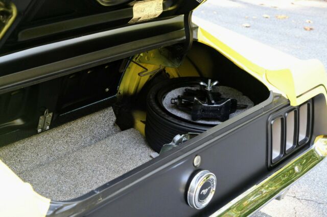 Ford Mustang 1970 image number 31