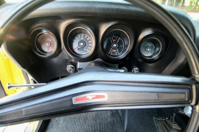 Ford Mustang 1970 image number 34